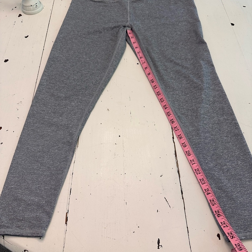 Fabletics Gray Knit Leggings Slim Tapered Fit
